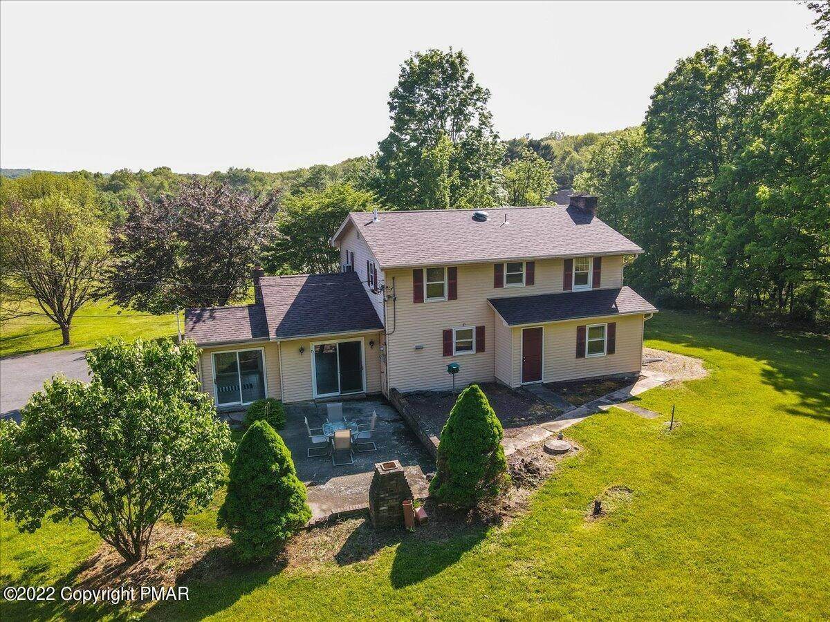 36. Single Family Homes for Sale at 256 Craigs Meadow Rd East Stroudsburg, Pennsylvania 18301 United States