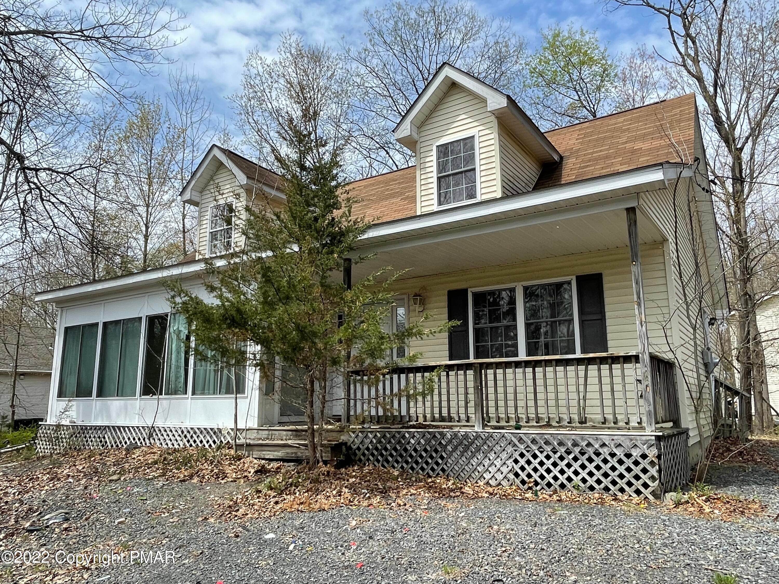 Single Family Homes for Sale at 258 Kirkham Road Bushkill, Pennsylvania 18324 United States