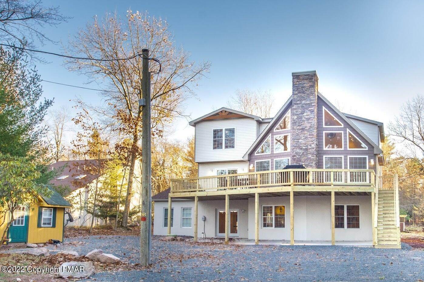 Single Family Homes for Sale at 203 S Lake Dr Lake Harmony, Pennsylvania 18624 United States