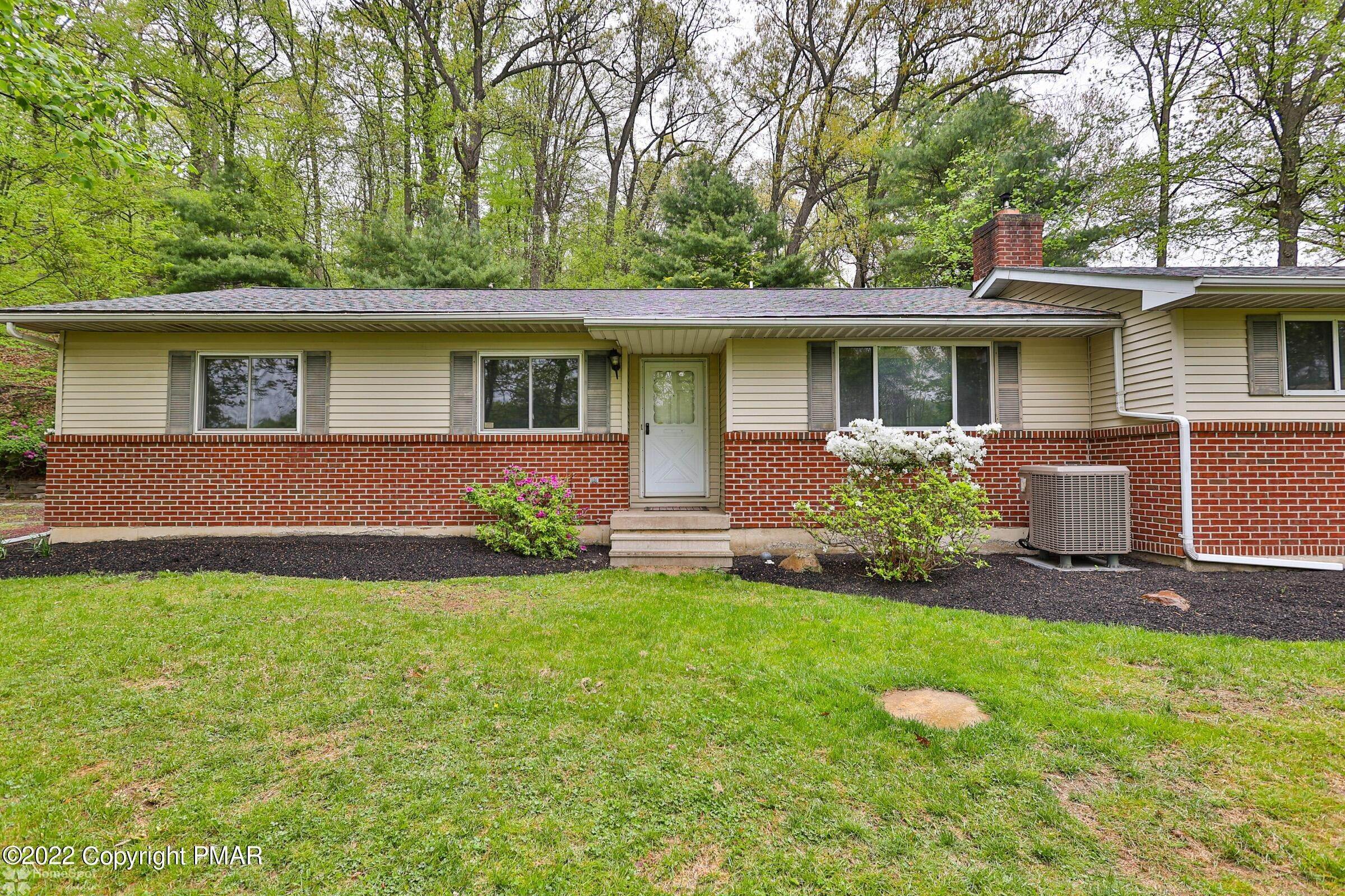 2. Single Family Homes for Sale at 3044 Beacon Rd Allentown, Pennsylvania 18103 United States