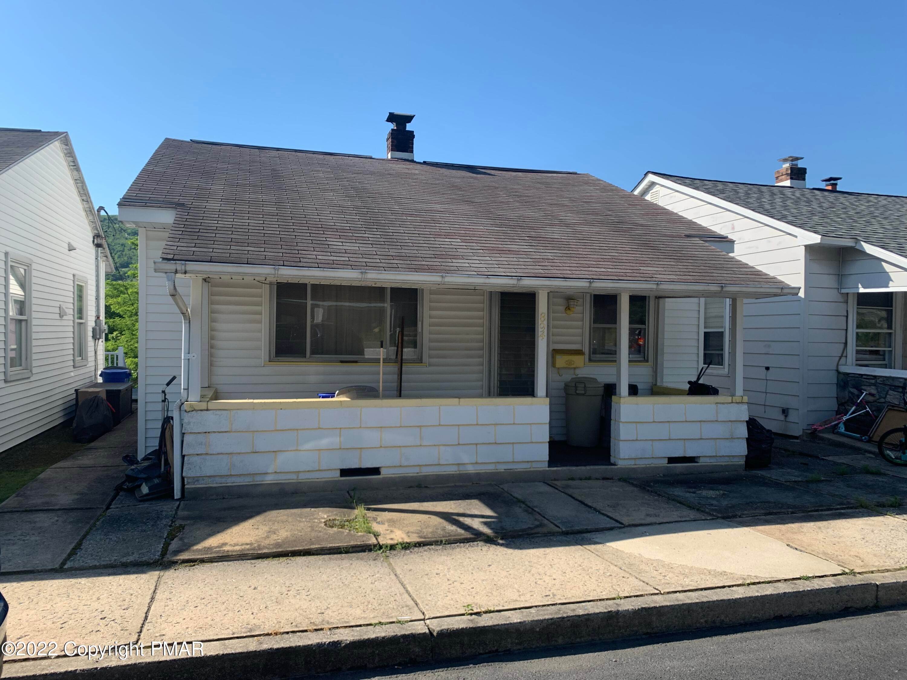 Single Family Homes for Sale at 894 Edgemont Ave Palmerton, Pennsylvania 18071 United States