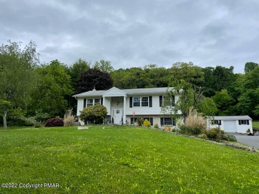 30. Single Family Homes for Sale at 4024 Sycamore Dr Northampton, Pennsylvania 18067 United States