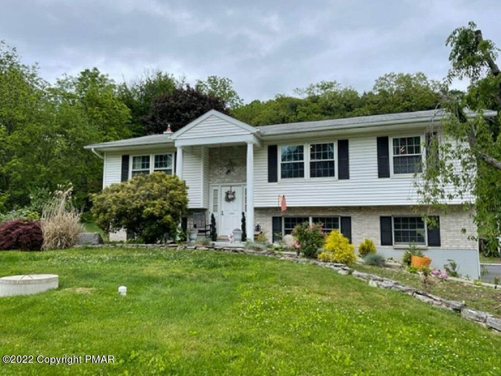 31. Single Family Homes for Sale at 4024 Sycamore Dr Northampton, Pennsylvania 18067 United States