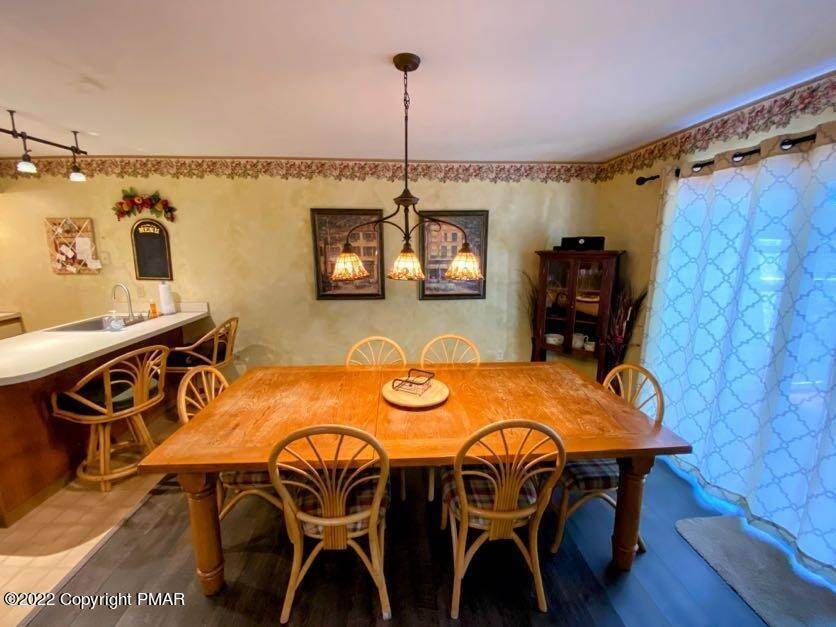 5. Single Family Homes for Sale at 16 Lennon Circle Lake Harmony, Pennsylvania 18624 United States