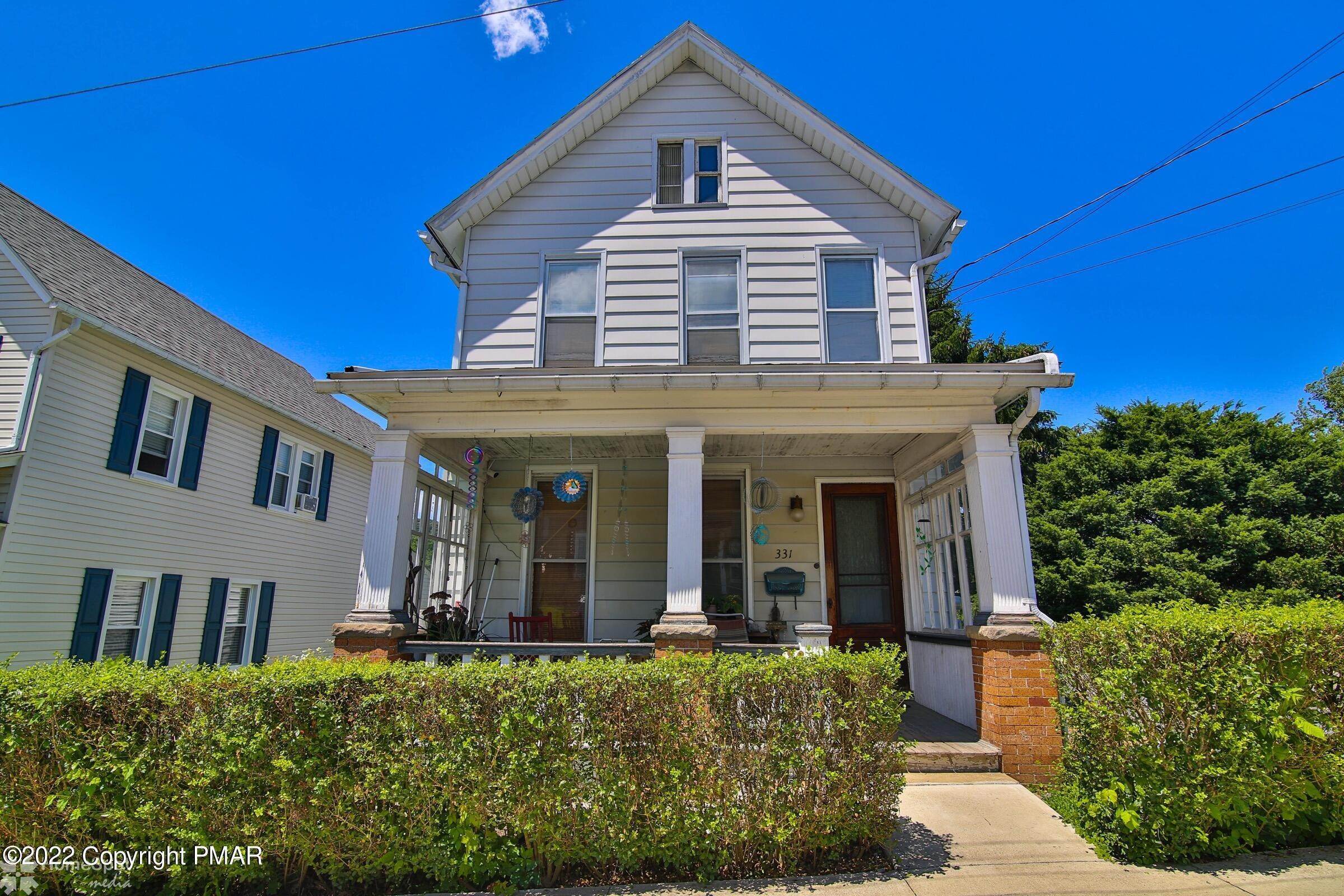 Single Family Homes for Sale at 331 Miller St Bangor, Pennsylvania 18013 United States