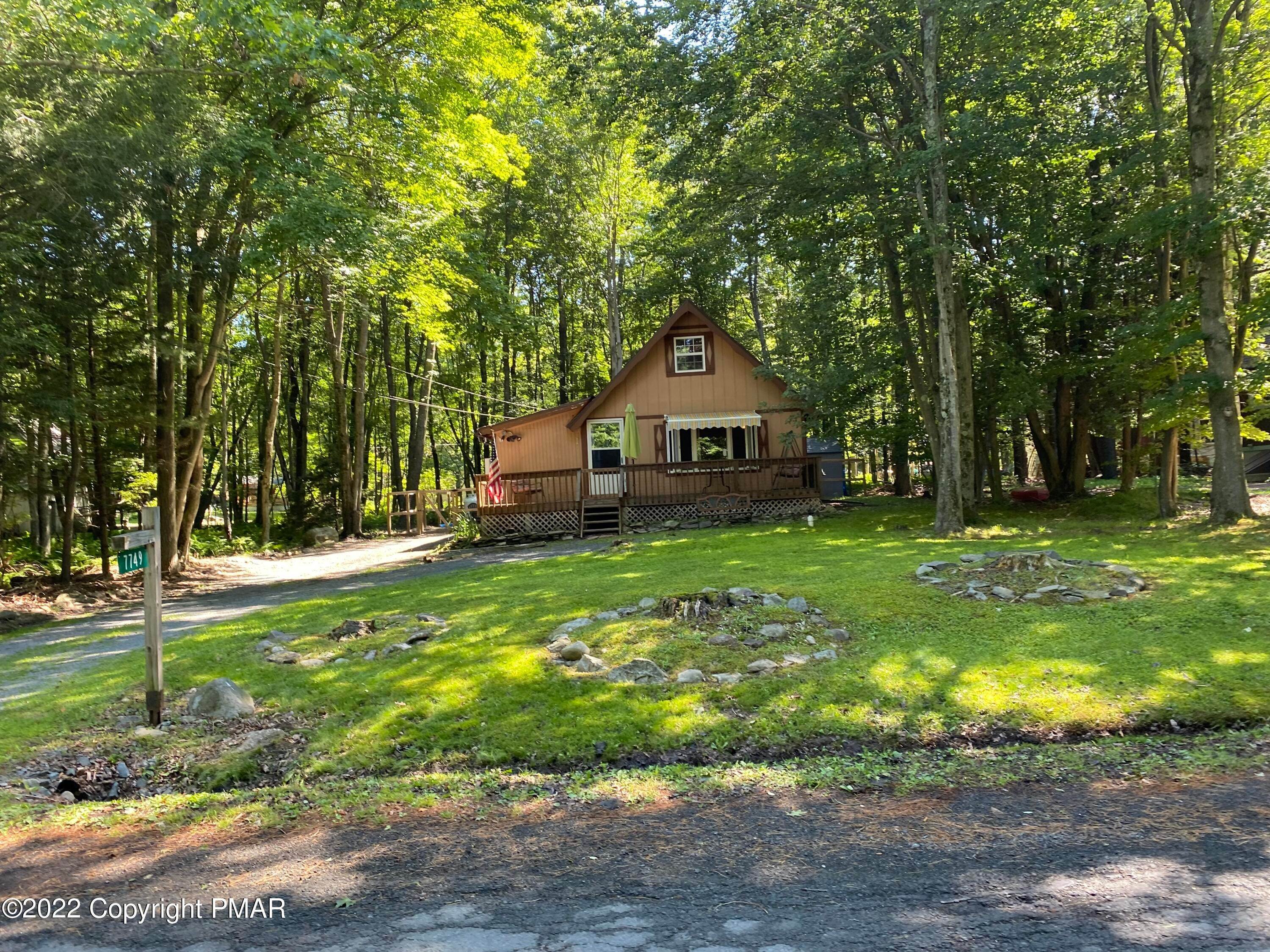 Single Family Homes for Sale at 7749 Lake Shore Dr Pocono Lake, Pennsylvania 18347 United States