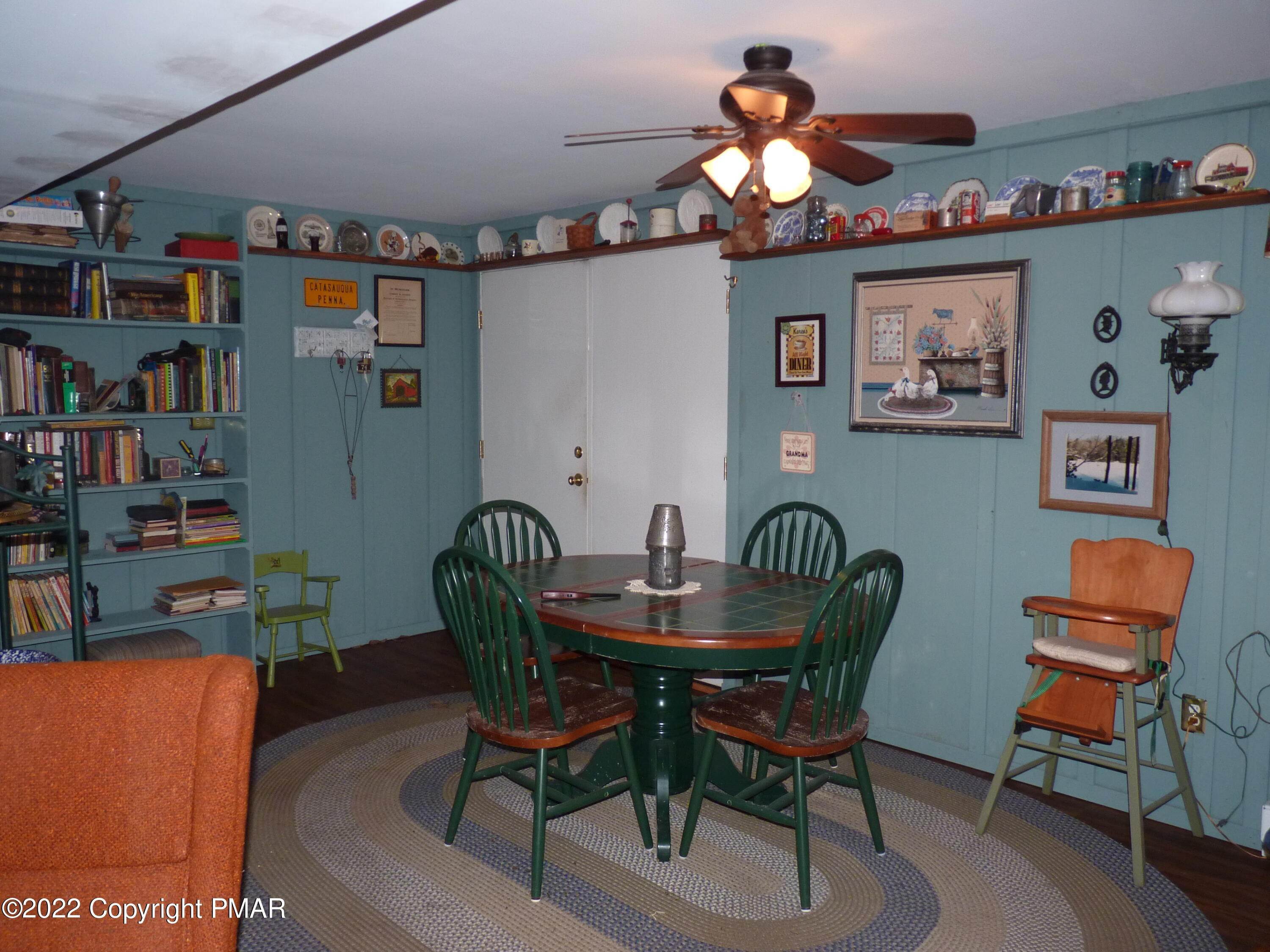 30. Single Family Homes for Sale at 323 Moseywood Road Lake Harmony, Pennsylvania 18624 United States