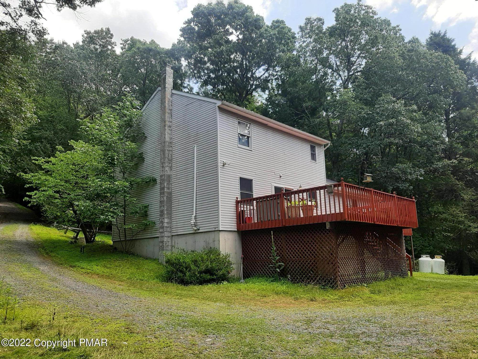 3. Single Family Homes for Sale at 277 Rock Ledge Dr Cresco, Pennsylvania 18326 United States