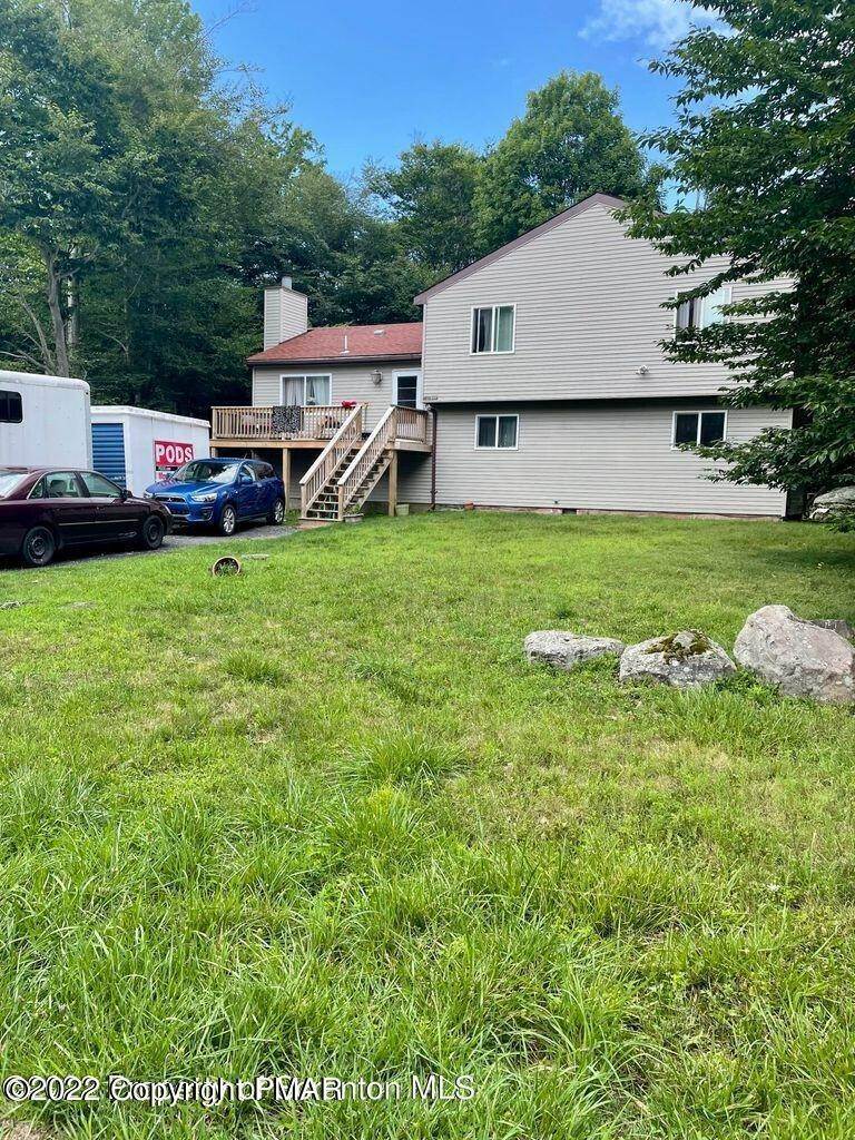 2. Single Family Homes for Sale at 9677 Stony Hollow Dr Tobyhanna, Pennsylvania 18466 United States