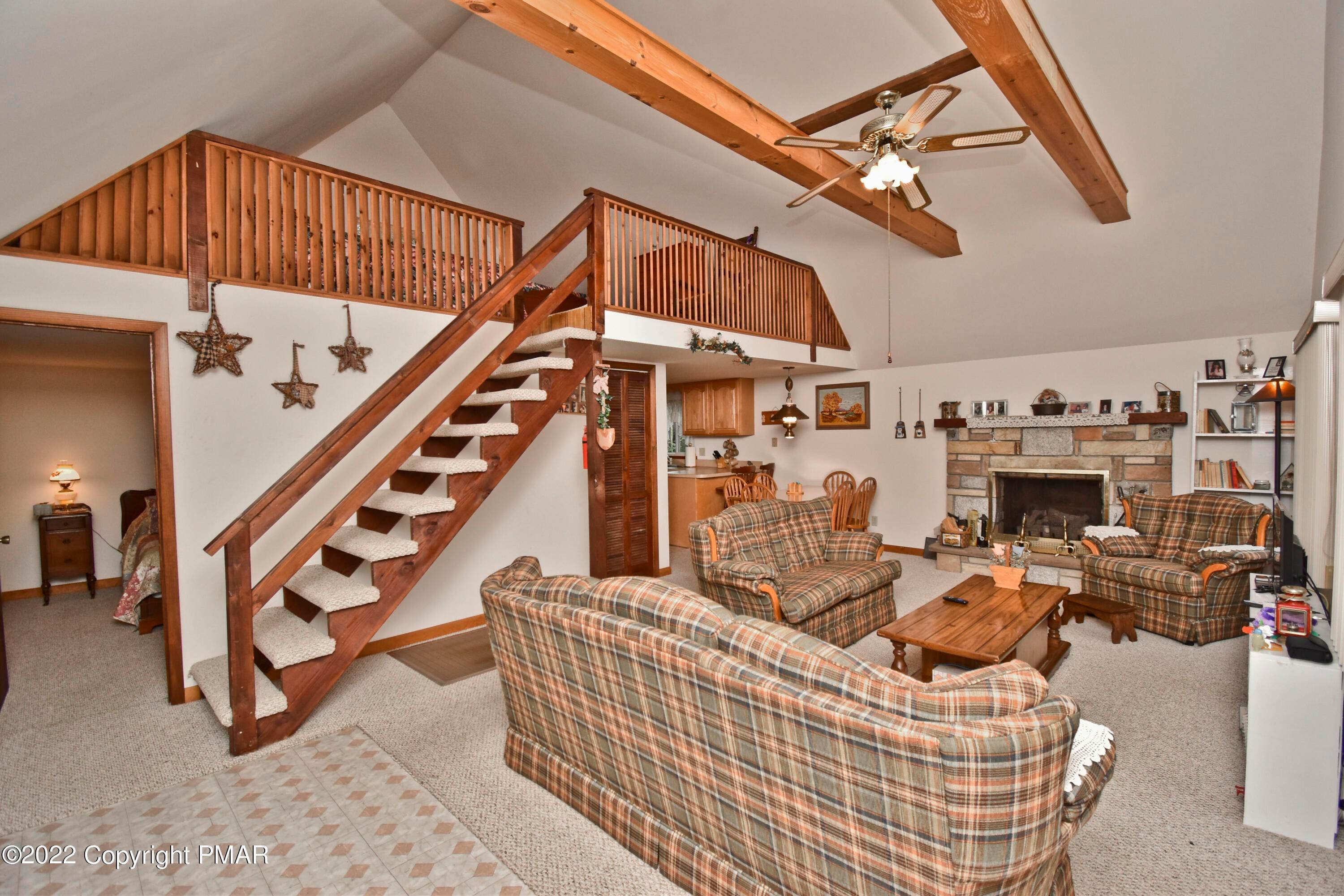 3. Single Family Homes for Sale at 531 Mineola Cir Pocono Lake, Pennsylvania 18347 United States