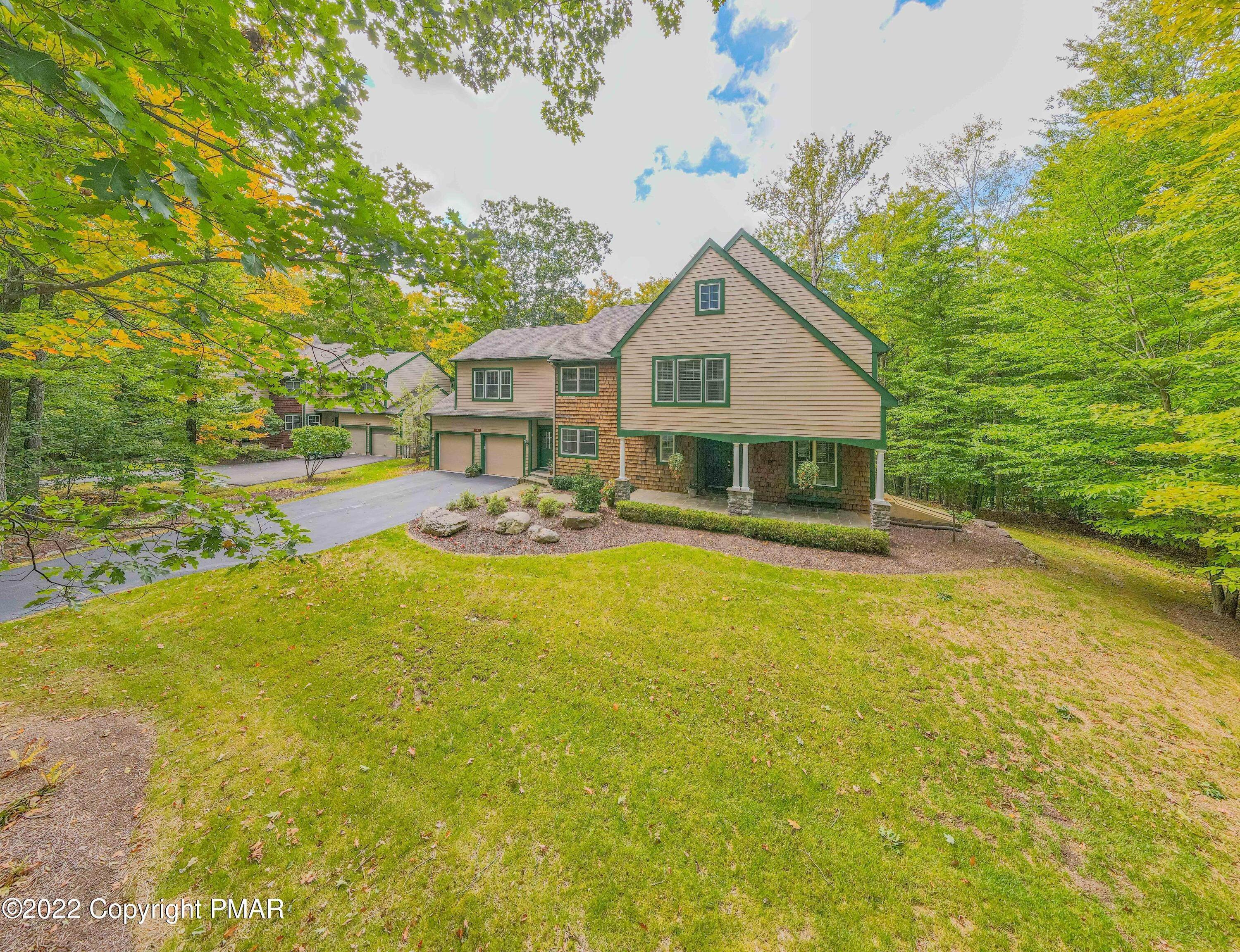 70. Single Family Homes for Sale at 131 Creekside Rd Buck Hill Falls, Pennsylvania 18323 United States