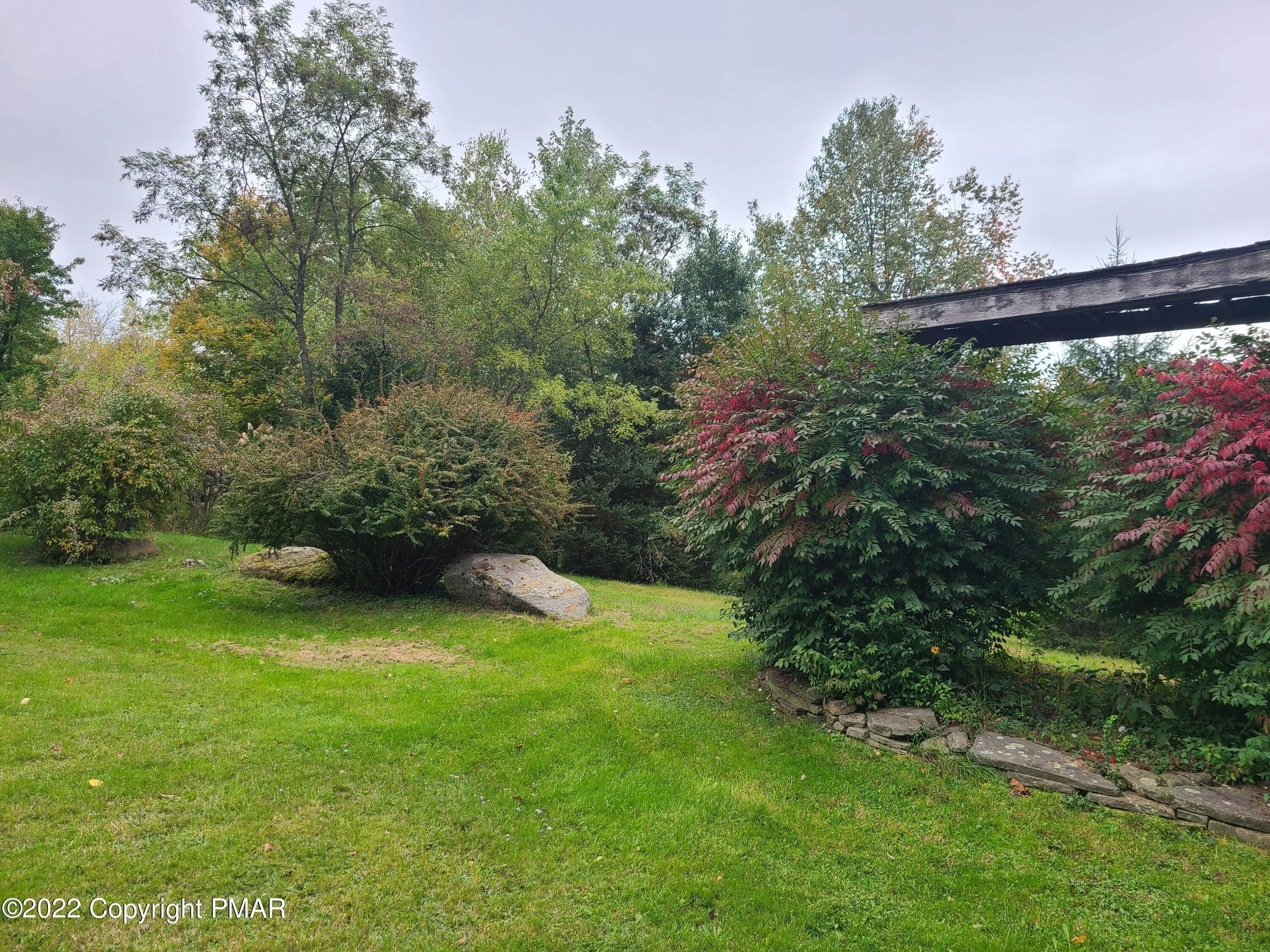 22. Single Family Homes for Sale at 248 Tisdel Road Lake Ariel, Pennsylvania 18436 United States