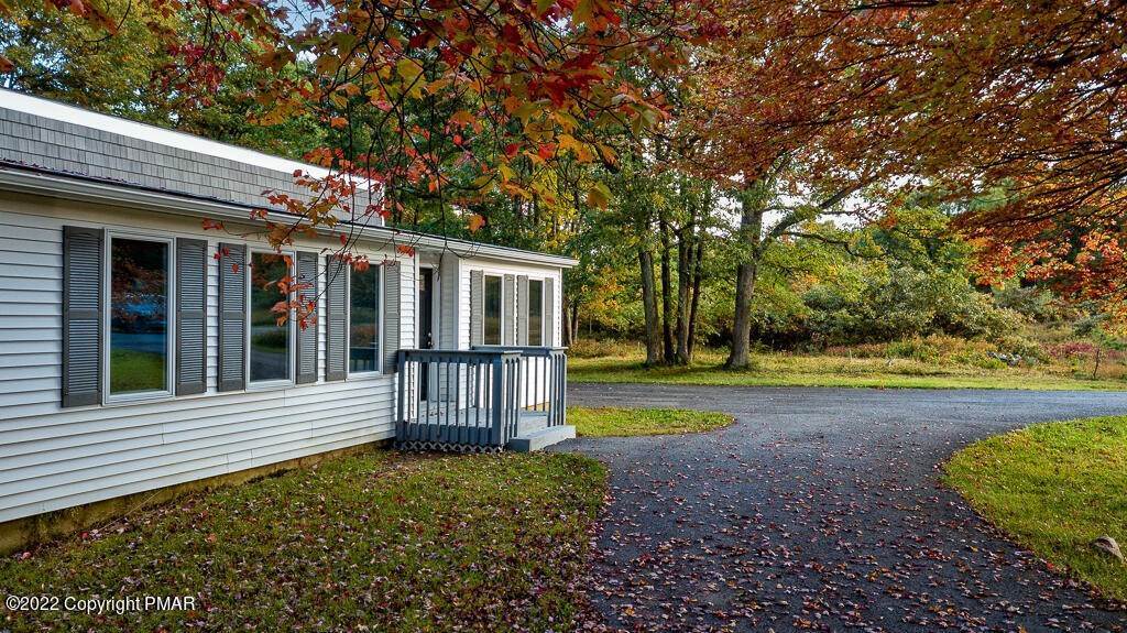32. Single Family Homes for Sale at 192 Wild Creek Dr Jim Thorpe, Pennsylvania 18229 United States