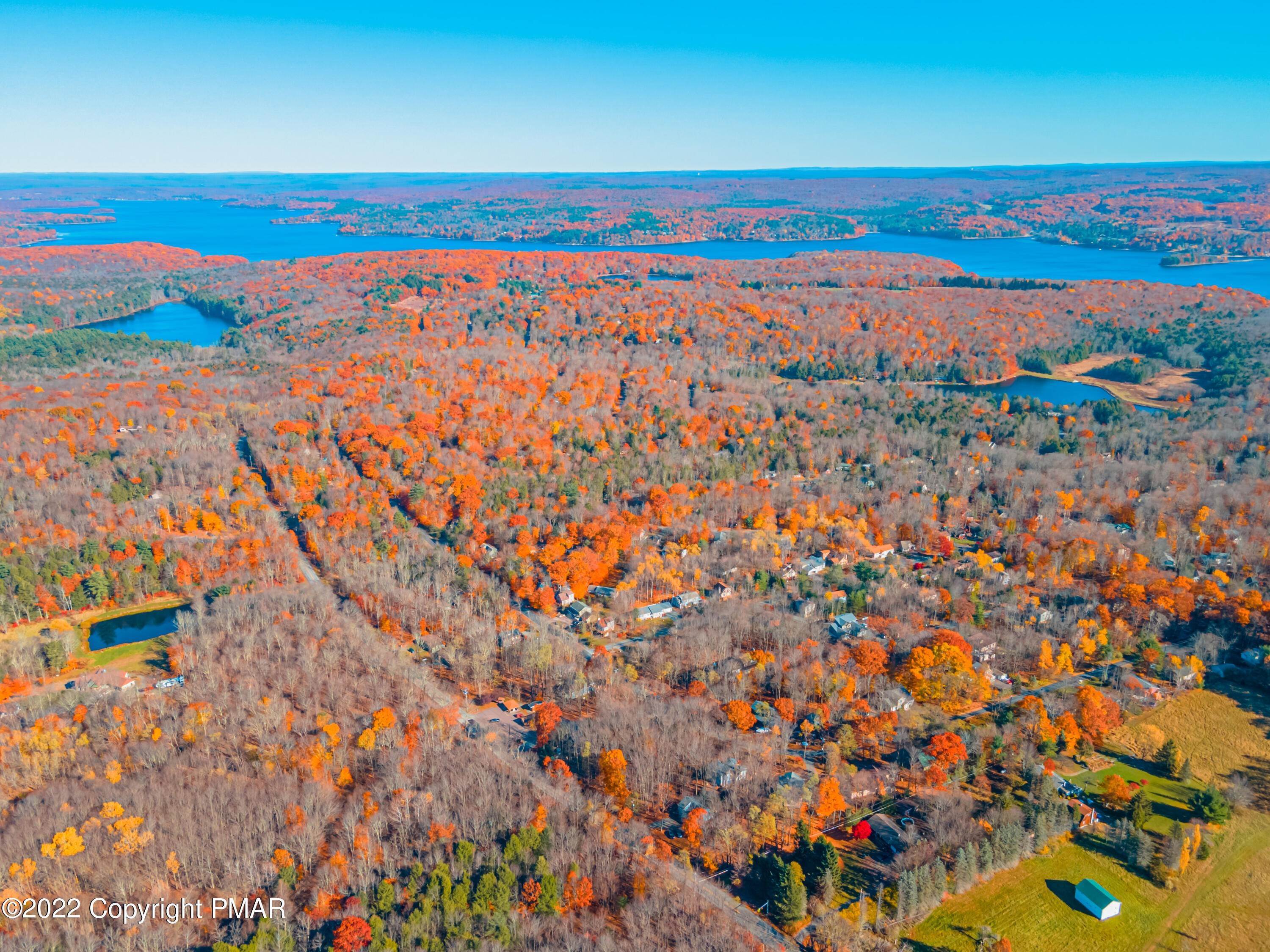 14. Land for Sale at 1 Hidden Valley Ct Paupack, Pennsylvania 18436 United States