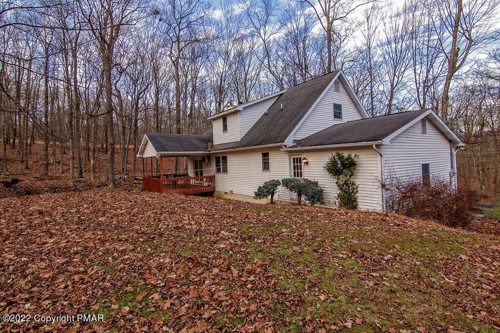 43. Single Family Homes for Sale at 2126 Sparrow Rd Bushkill, Pennsylvania 18324 United States