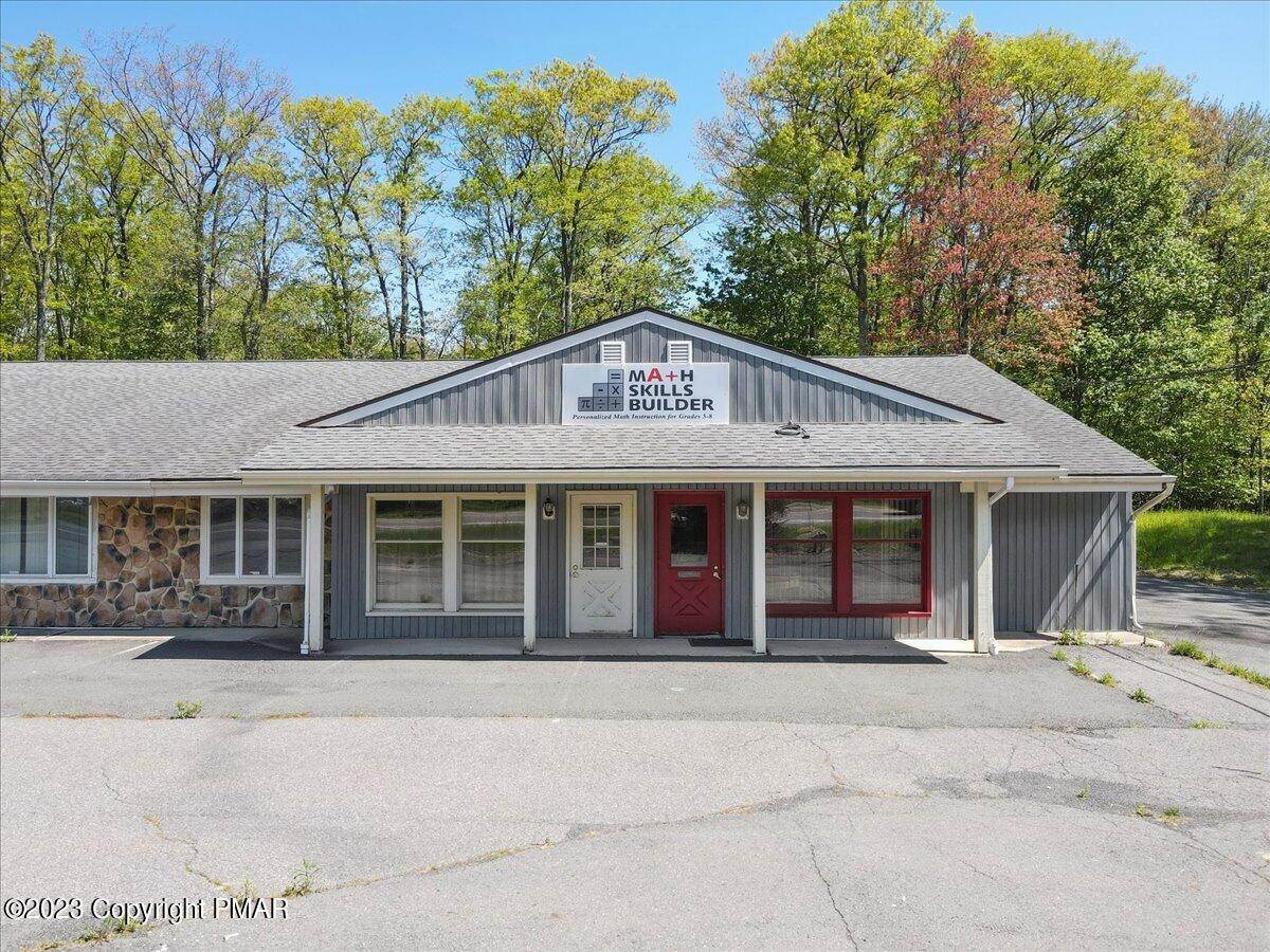 3. Commercial for Sale at 2557 Route 940 Route Pocono Summit, Pennsylvania 18346 United States
