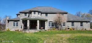 2. Single Family Homes for Sale at 11 B Littlewood Way Sugarloaf, Pennsylvania 18249 United States