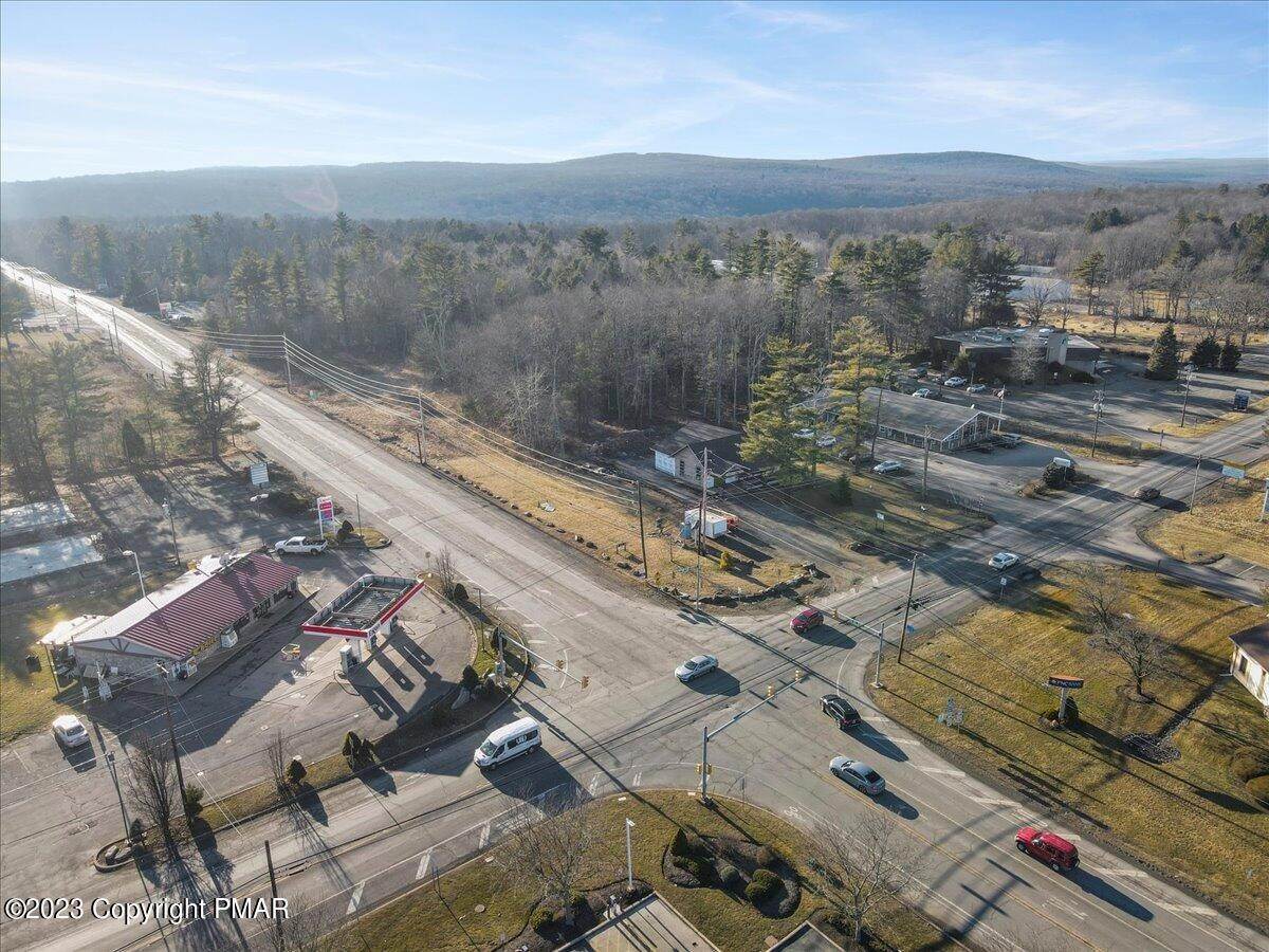 Commercial for Sale at Pa Rt 940 Blakeslee, Pennsylvania 18610 United States