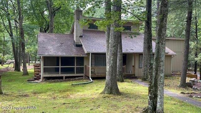 28. Single Family Homes for Sale at 502 Moseywood Road Lake Harmony, Pennsylvania 18624 United States
