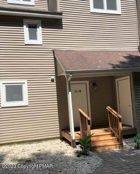 2. Single Family Homes for Sale at 3338 Windermere Drive Bushkill, Pennsylvania 18324 United States