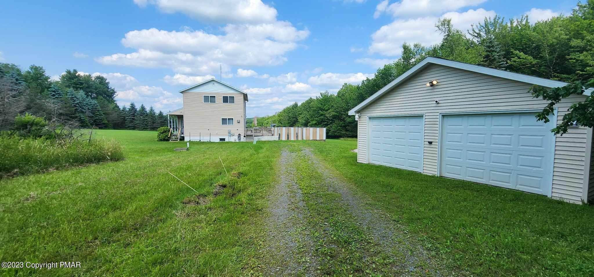 56. Single Family Homes for Sale at 5 Poplar Road Pleasant Mount, Pennsylvania 18453 United States