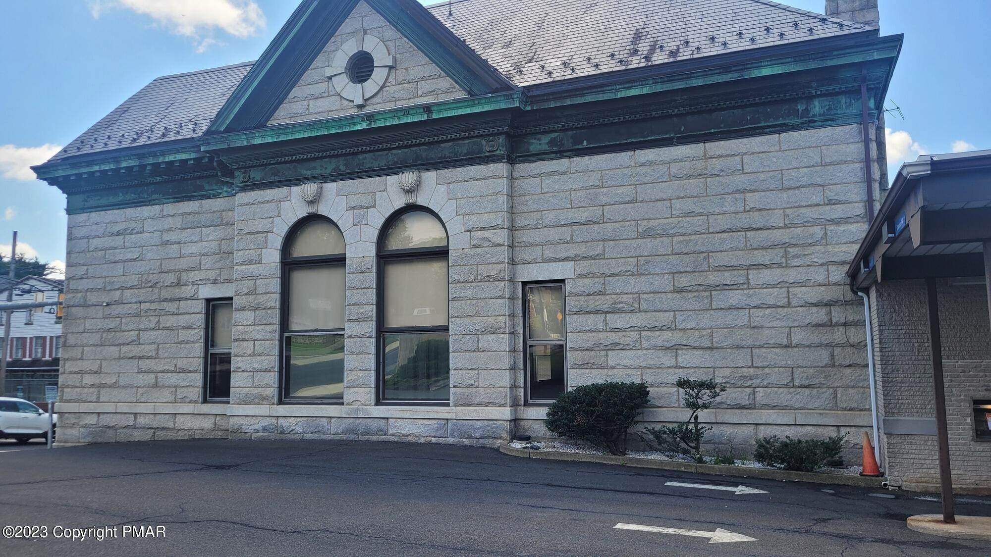 12. Commercial for Sale at 1 N Robinson Avenue Pen Argyl, Pennsylvania 18072 United States