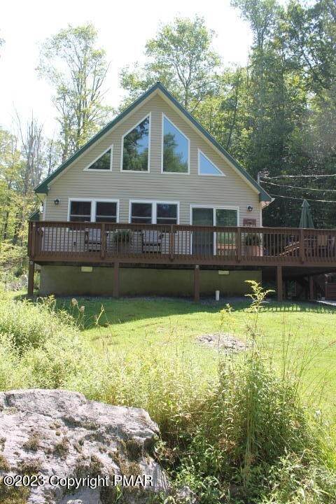 3. Single Family Homes for Sale at 111 Paxinos Drive Pocono Lake, Pennsylvania 18347 United States