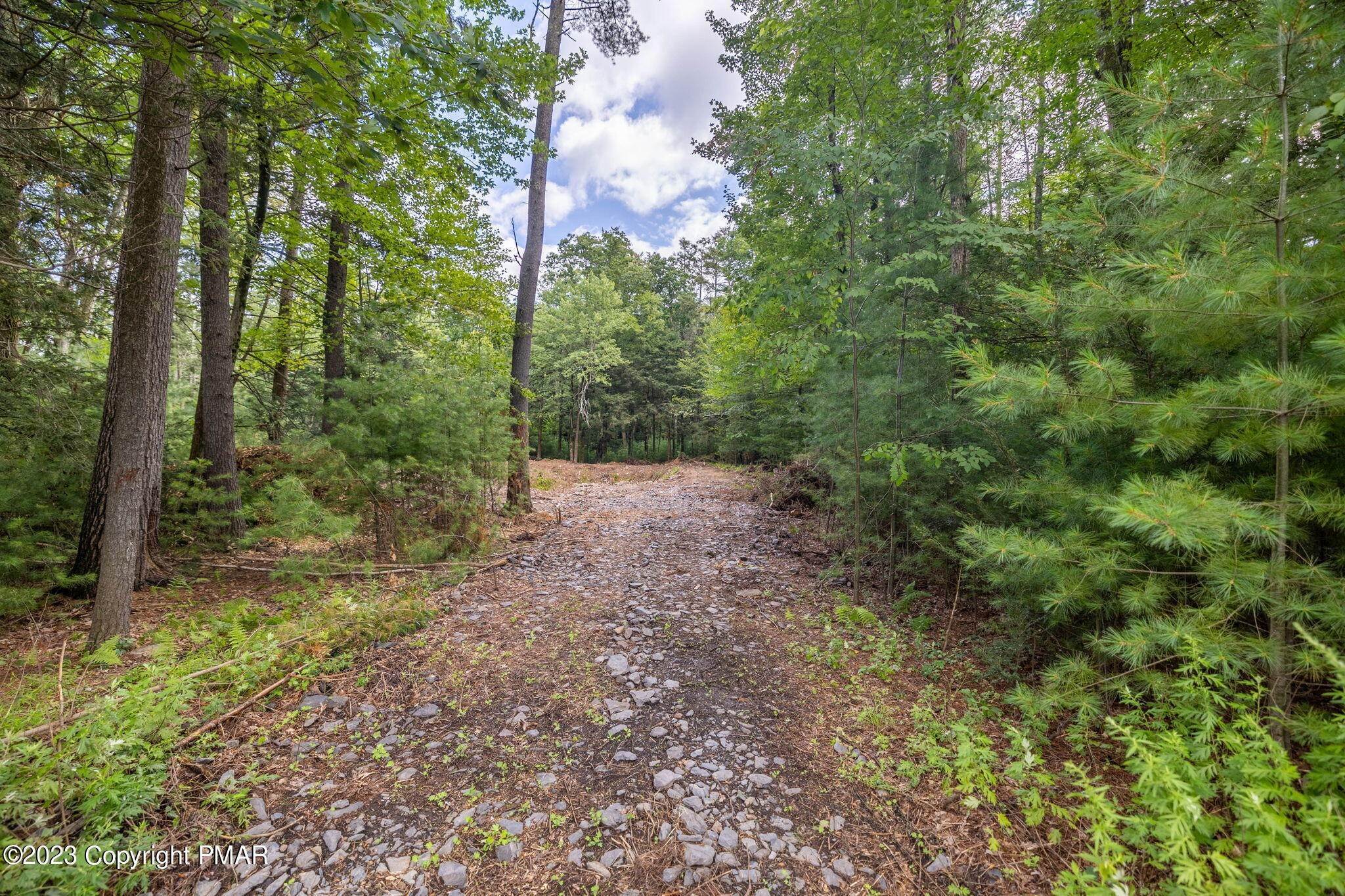 9. Land for Sale at 142 Helene Terrace Stroudsburg, Pennsylvania 18360 United States