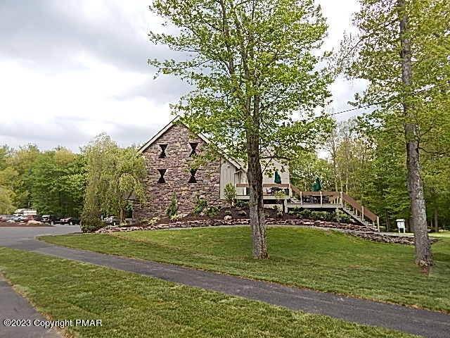 28. Single Family Homes for Sale at 115 Timber Crest Court Pocono Pines, Pennsylvania 18350 United States