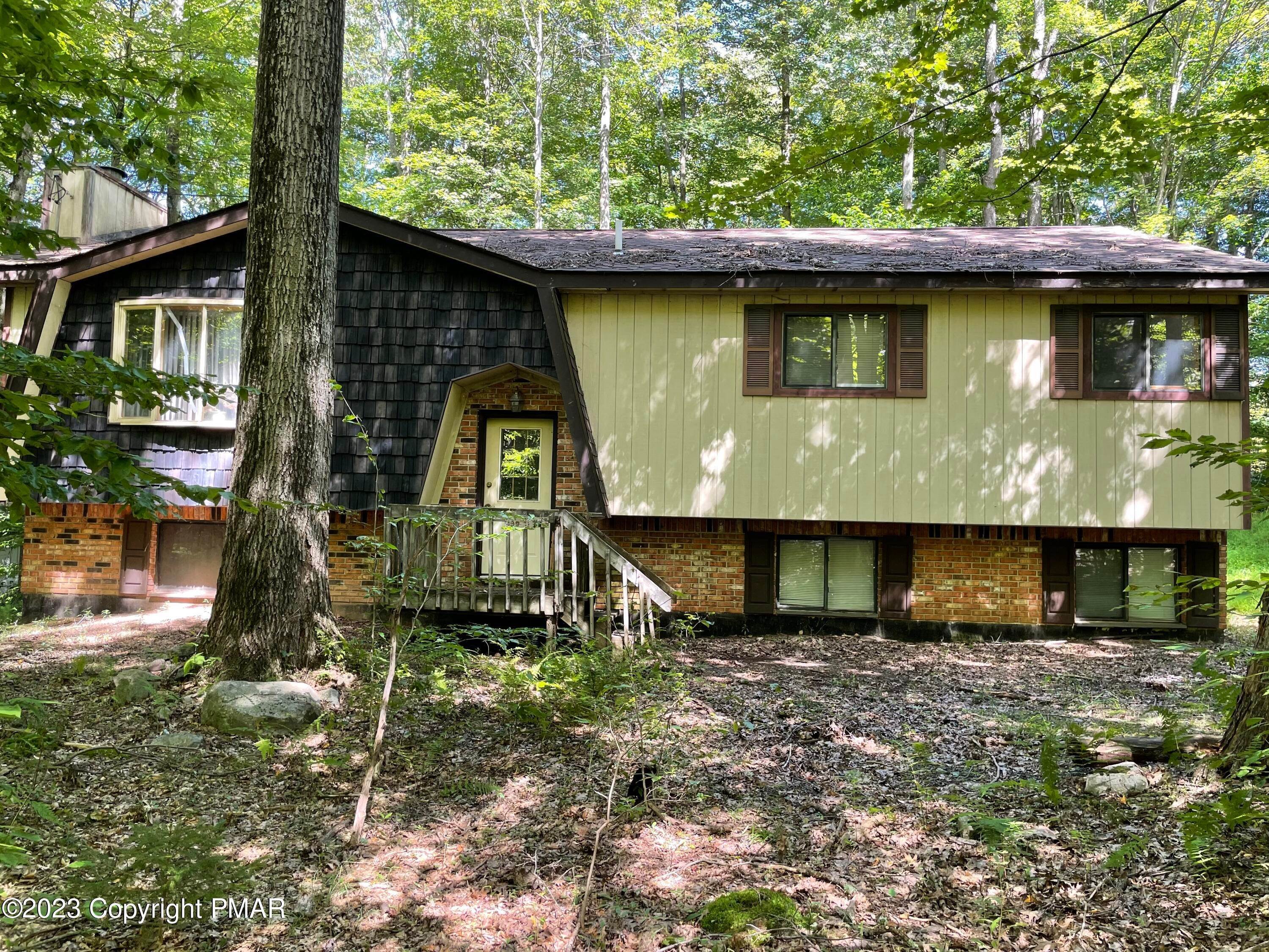1. Single Family Homes for Sale at 2365 Locust Ridge Road Pocono Lake, Pennsylvania 18347 United States