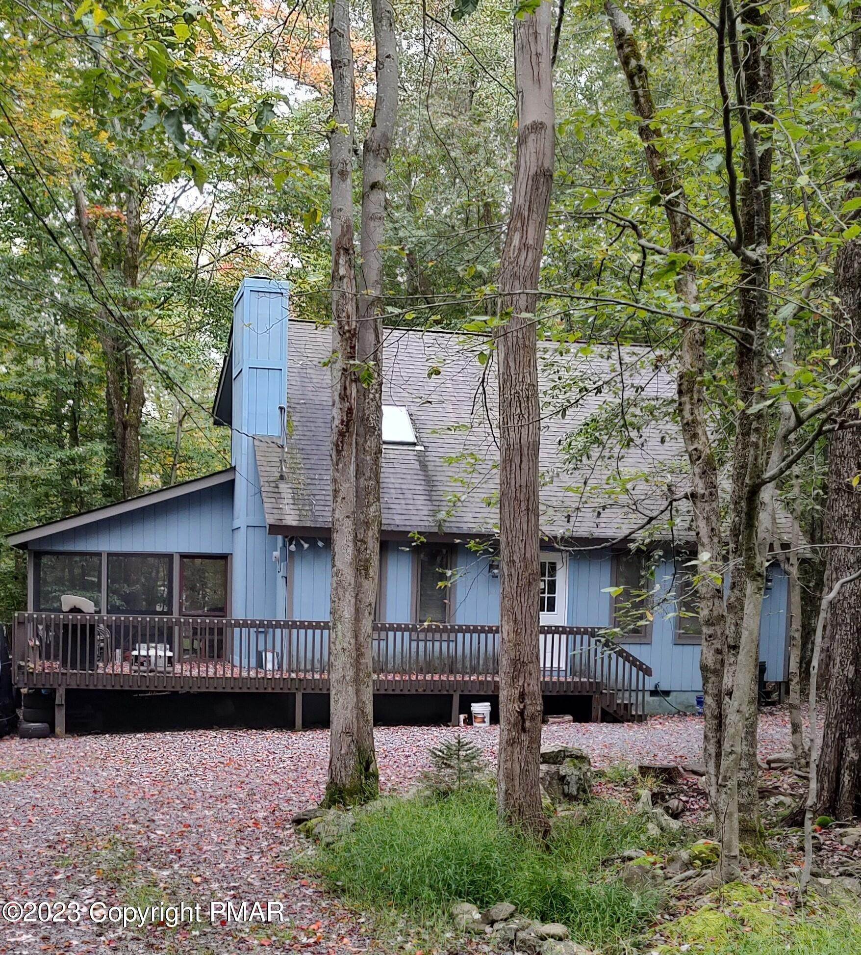 Single Family Homes for Sale at 233 Farmers Lane Pocono Lake, Pennsylvania 18347 United States