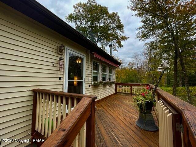 3. Single Family Homes for Sale at 296 Lookout Point Road Canadensis, Pennsylvania 18325 United States