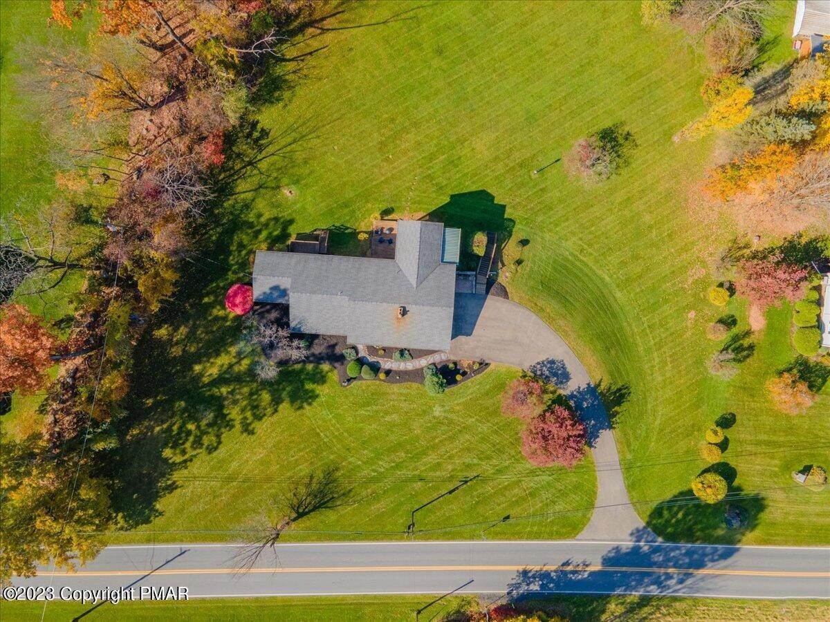 68. Single Family Homes for Sale at 5541 Cherry Valley Road Saylorsburg, Pennsylvania 18353 United States