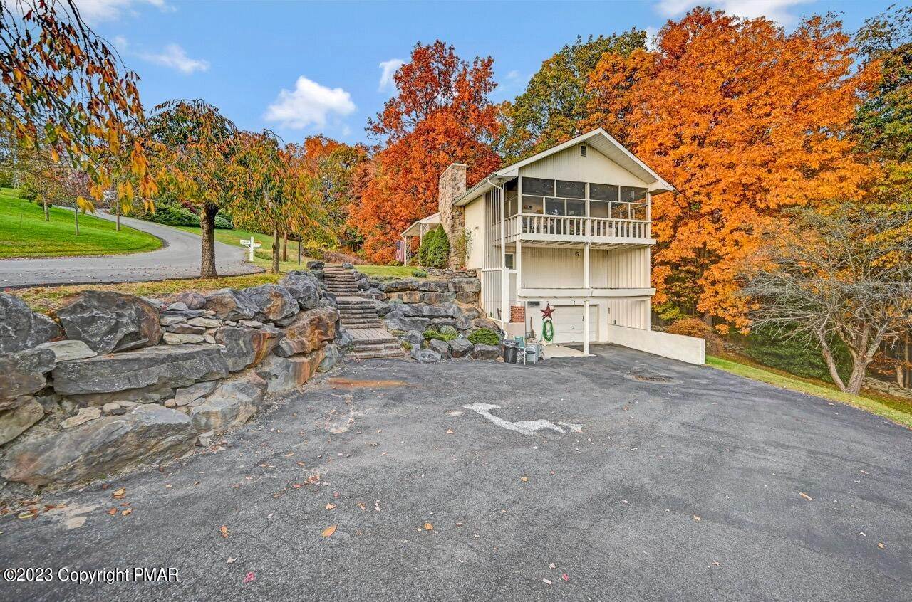 72. Single Family Homes for Sale at 1106 Crestview Drive Stroudsburg, Pennsylvania 18360 United States