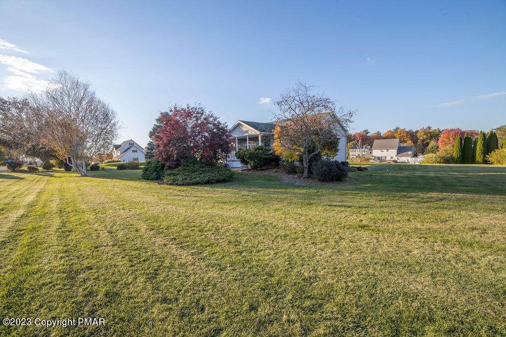 63. Single Family Homes for Sale at 2115 Hill Road Effort, Pennsylvania 18330 United States