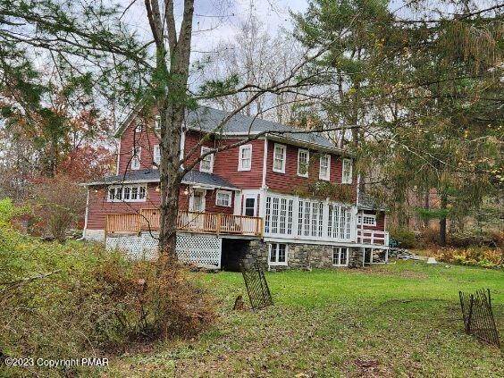 5. Single Family Homes for Sale at 280 Frutchey Drive East Stroudsburg, Pennsylvania 18302 United States