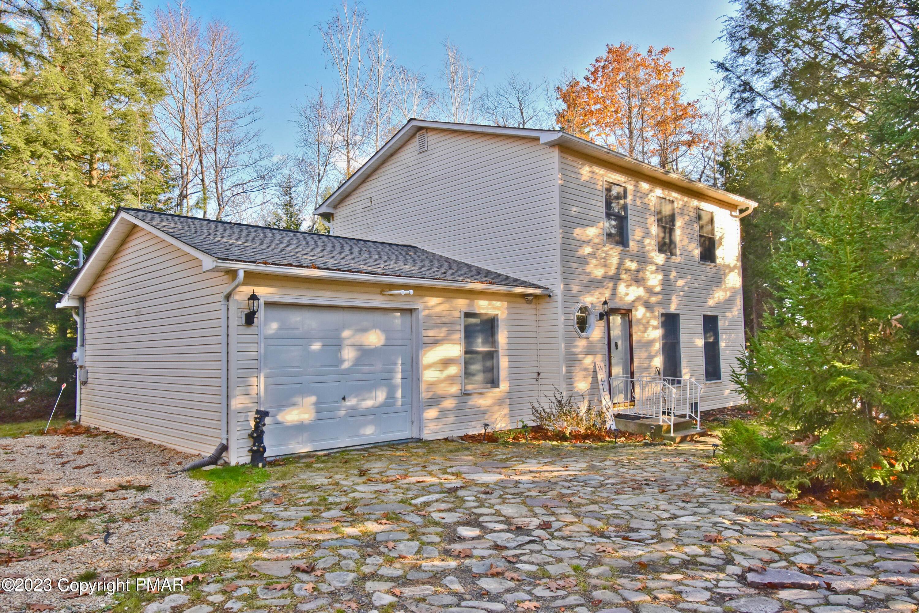 Single Family Homes for Sale at 217 Nadine Boulevard Pocono Summit, Pennsylvania 18346 United States