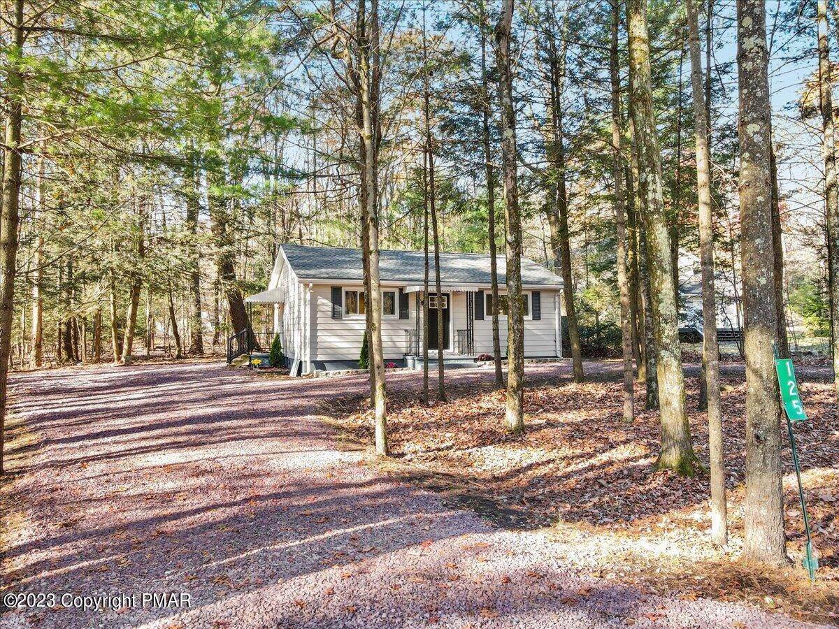 29. Single Family Homes for Sale at 125 Crabapple Lane Kunkletown, Pennsylvania 18058 United States