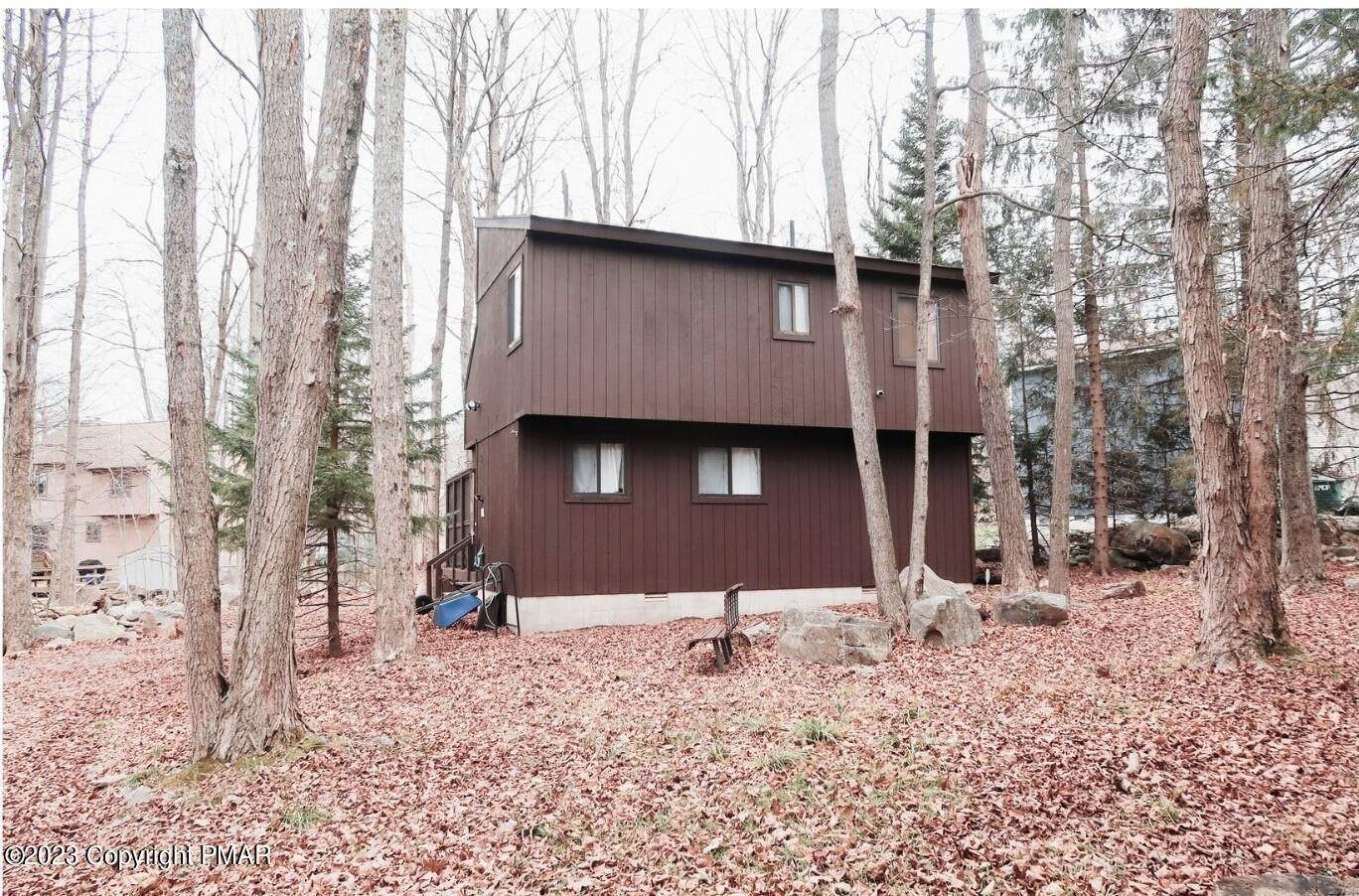 2. Single Family Homes for Sale at 1148 Country Place Drive Tobyhanna, Pennsylvania 18466 United States