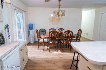 17. Single Family Homes for Sale at 1188 Thunder Drive Pocono Summit, Pennsylvania 18346 United States