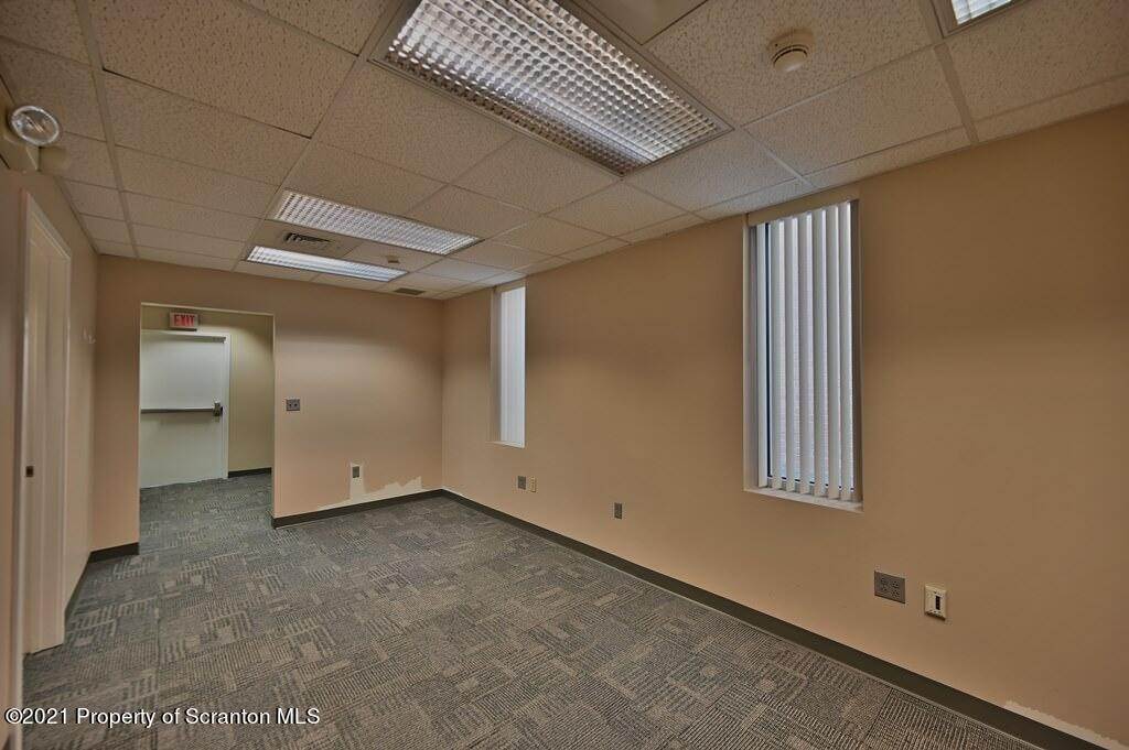 7. Commercial for Rent at 300 Cor Penn & Mulberry Scranton, Pennsylvania 18504 United States