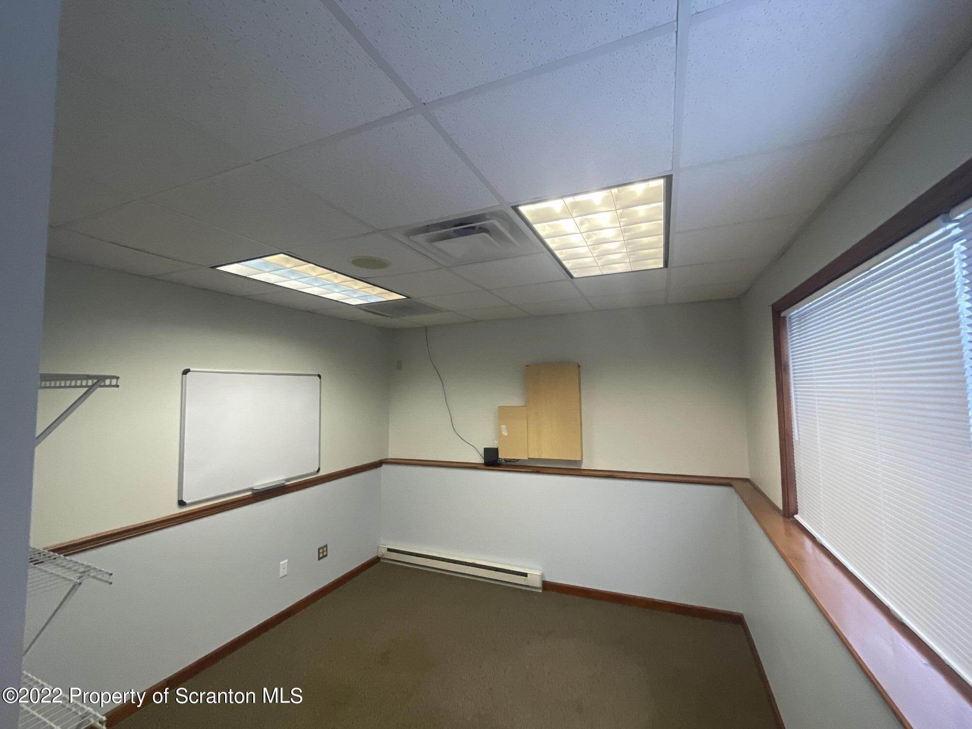 7. Commercial for Rent at 33 Aberdeen Rd Jefferson Township, Pennsylvania 18444 United States