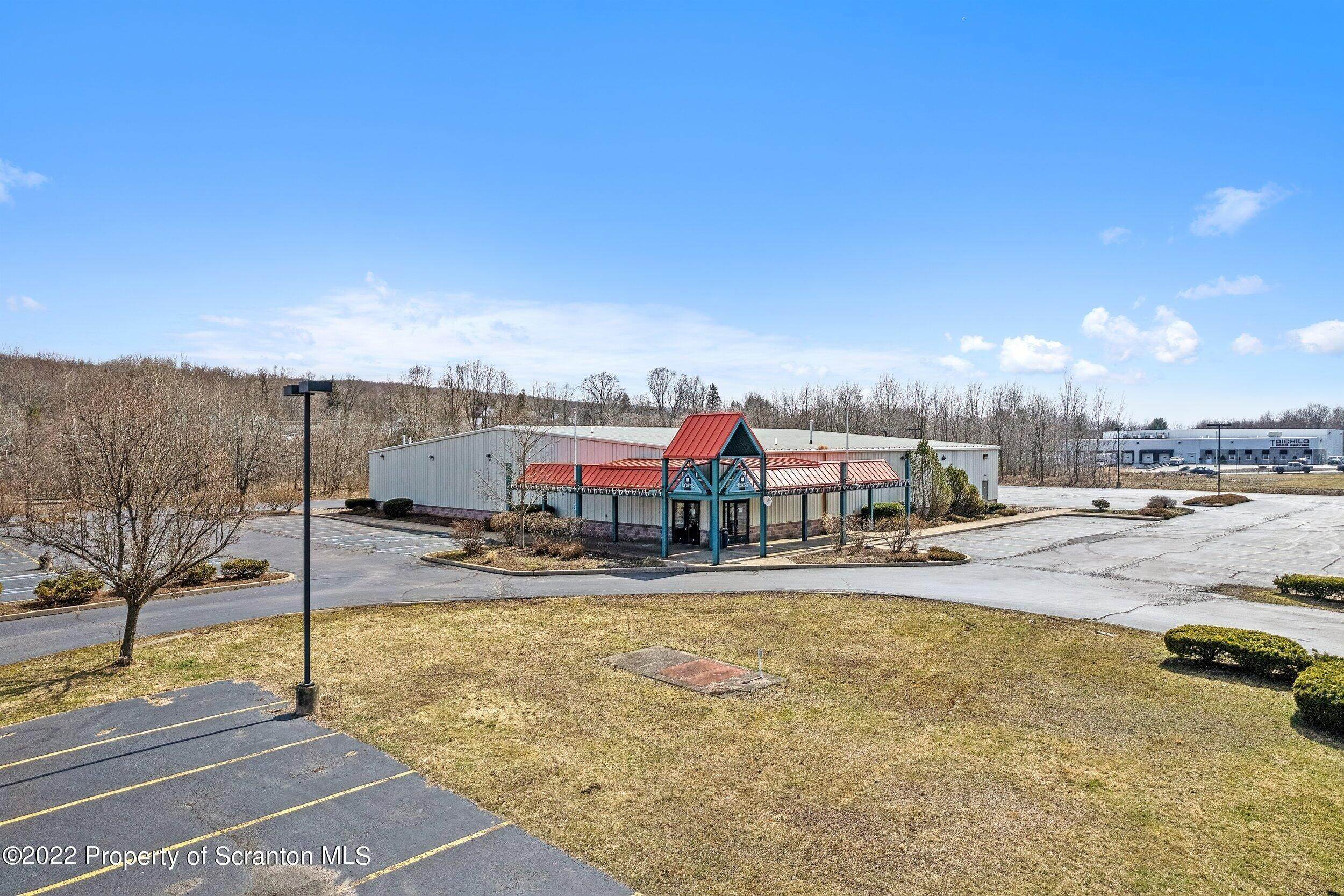 Commercial for Sale at 15 Fleetwood Rd Carbondale, Pennsylvania 18407 United States