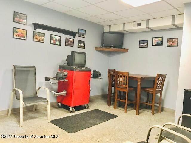 9. Commercial for Sale at 228 Rear Main Ave Scranton, Pennsylvania 18504 United States