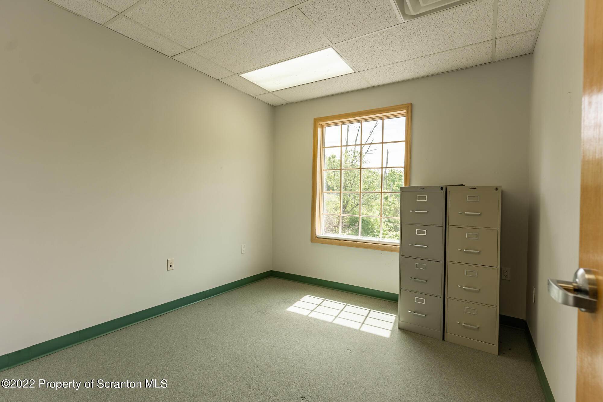 19. Commercial for Rent at 105 Layton Rd Clarks Summit, Pennsylvania 18411 United States