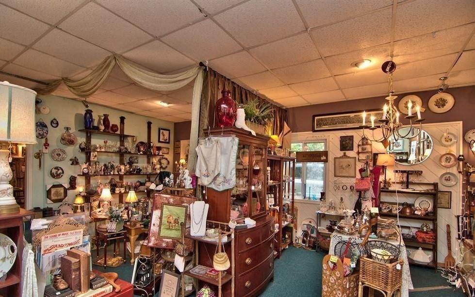14. Commercial for Sale at 595 Easton Tpke Lake Ariel, Pennsylvania 18436 United States