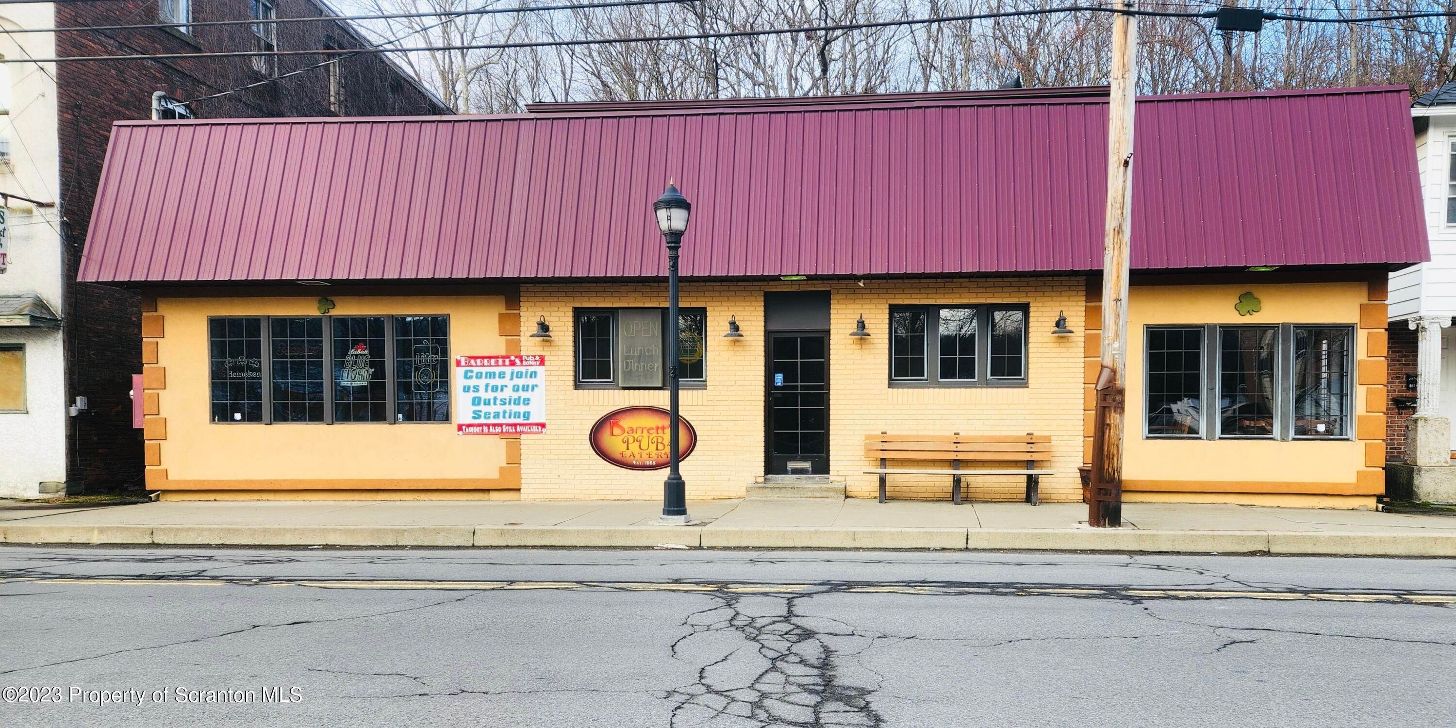 Commercial for Sale at 474 Main St Archbald, Pennsylvania 18403 United States