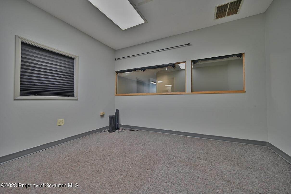 8. Commercial for Rent at 603 Scranton Cdale Hwy Mayfield, Pennsylvania 18433 United States
