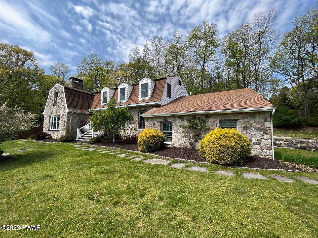 Single Family Homes for Sale at 297 Myck Road Dingmans Ferry, Pennsylvania 18328 United States