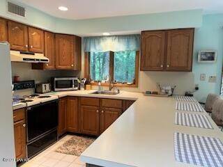 7. Single Family Homes for Sale at 102 Eagle Crest Road Greentown, Pennsylvania 18426 United States